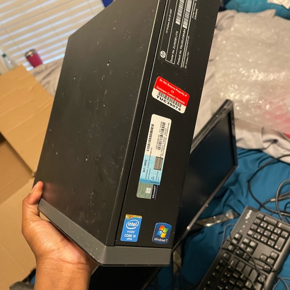 Computer n desktop - Picture 3 of 5